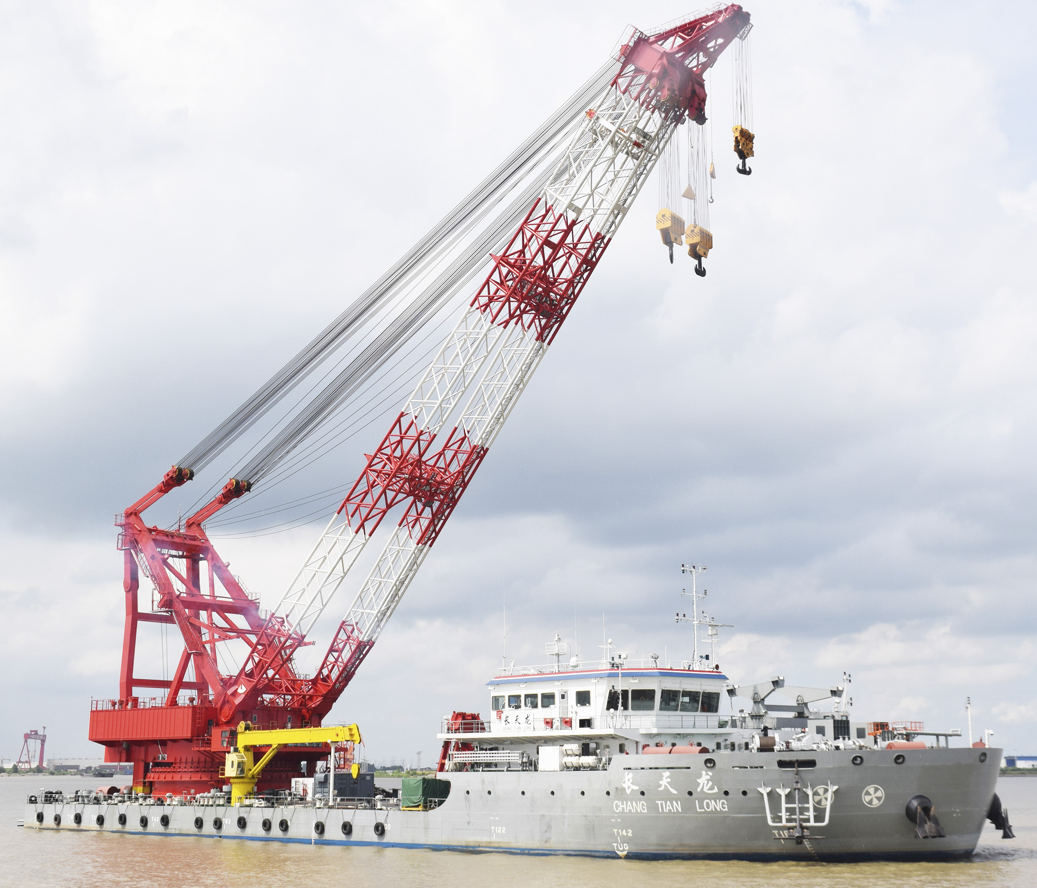 1000T Floating Crane with Full Slewing Electric Driven Syste